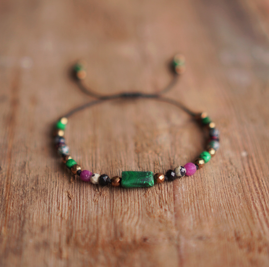 Power of the Scorpion - Bracelet with Malachite and Ruby - Image 2