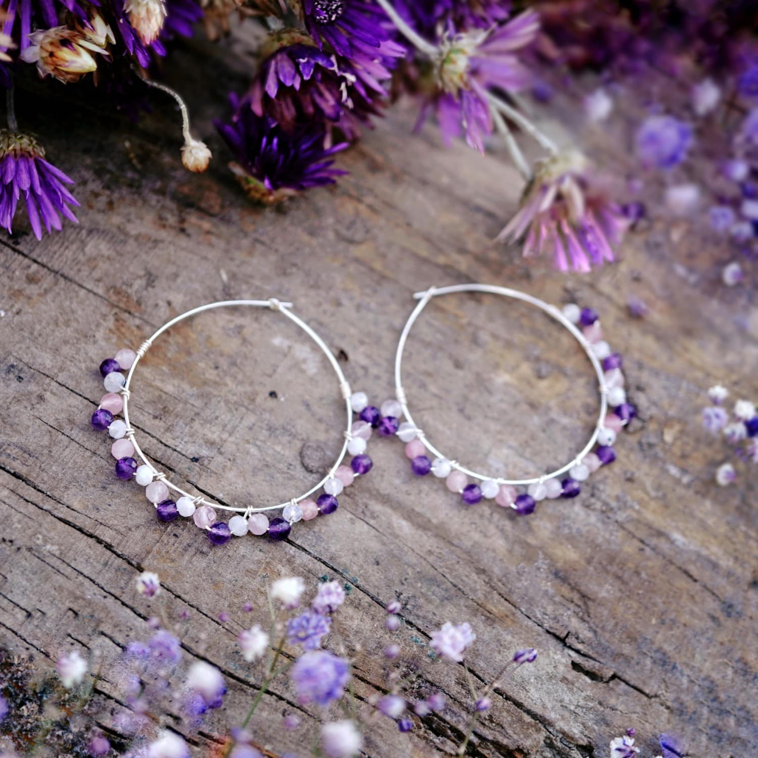 kolczyki z kamieniem księżycowym i ametystem na srebrnych kołach 45 mm