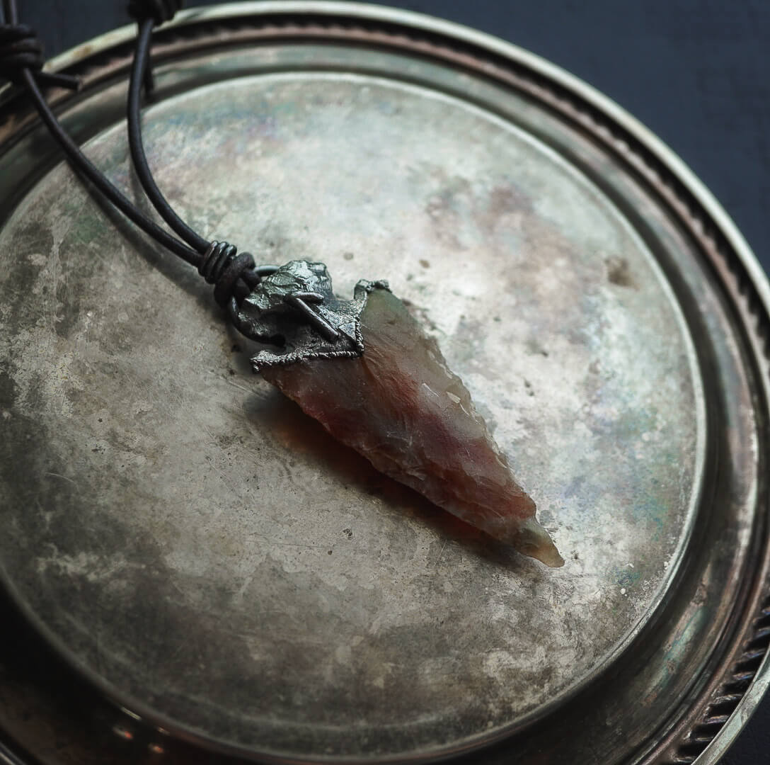 Runiczny Talizman Laukaz z Grotem Agatu - obrazek 4