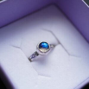 Magiczny pierścień: Srebro i kamień księżycowy - Rozmiar 9,5