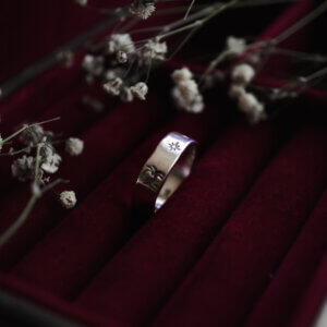 Srebrny Pierścionek Nocne Tajemnice - rozmiar 12