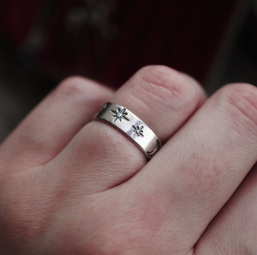 Srebrny Pierścionek Nocne Tajemnice - rozmiar 12.5 - obrazek 2