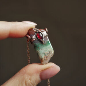 Colors of Nature: Agate and Garnet Necklace