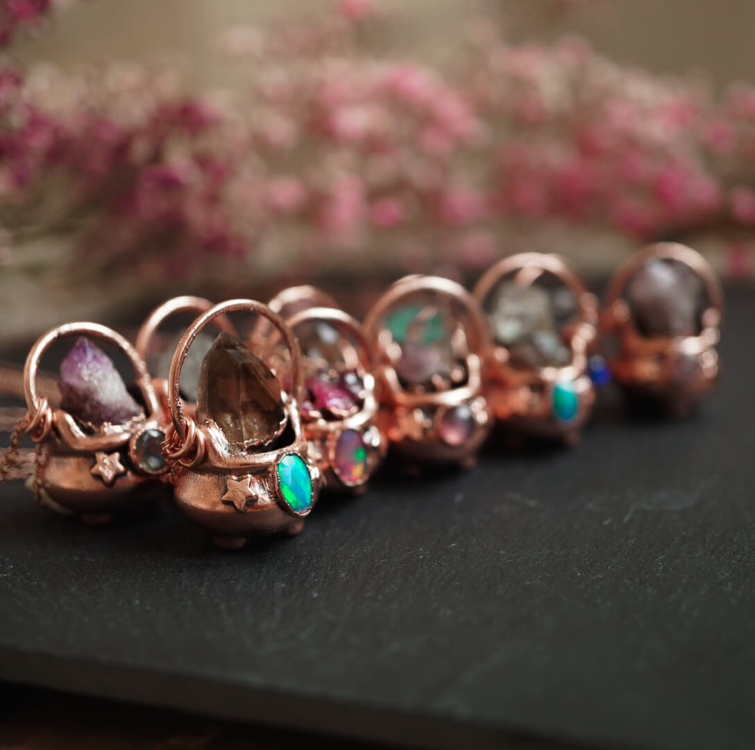 Naszyjnik Kociołek Czarownicy z Kwarcem Dymnym i Opalem - obrazek 7