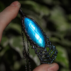 handmade labradorite necklace