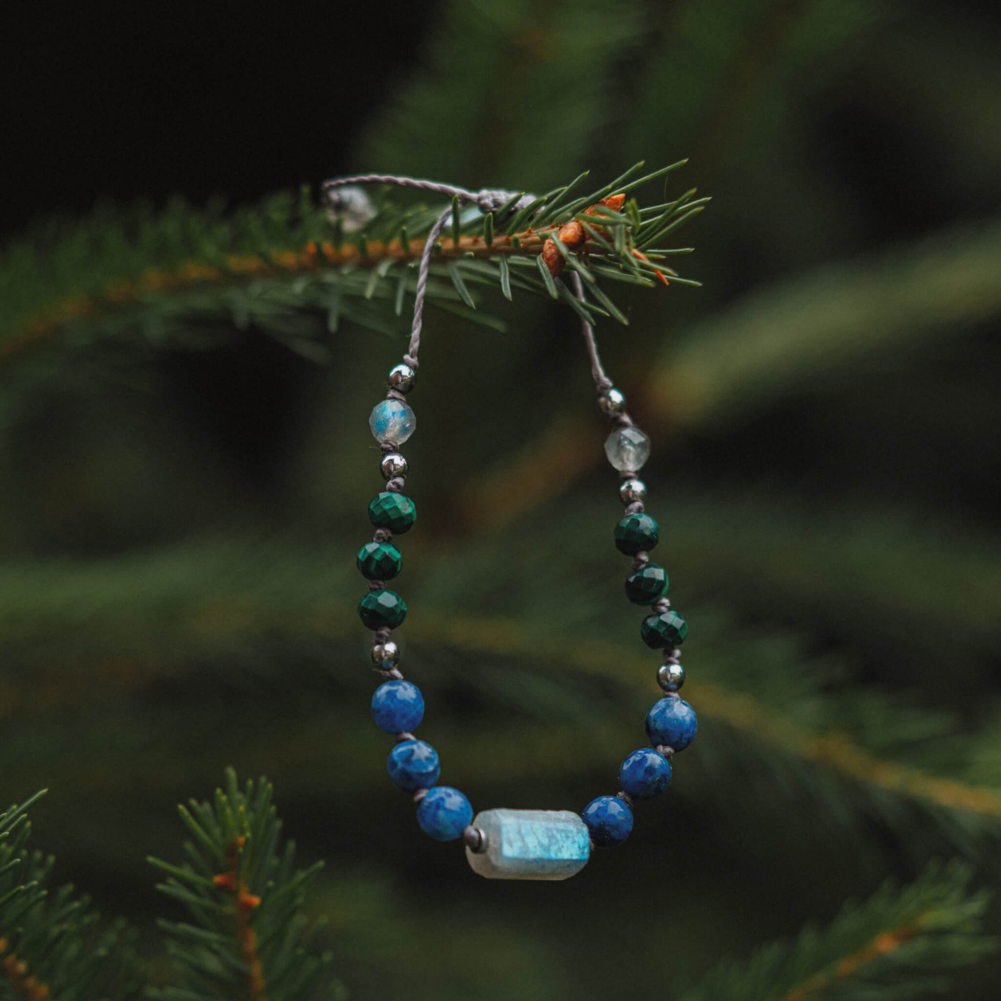 Bracelet with labradorite and sodalite "Night and Magic"