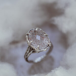 srebrny pierścionek z Super Seven ręcznie wykonany